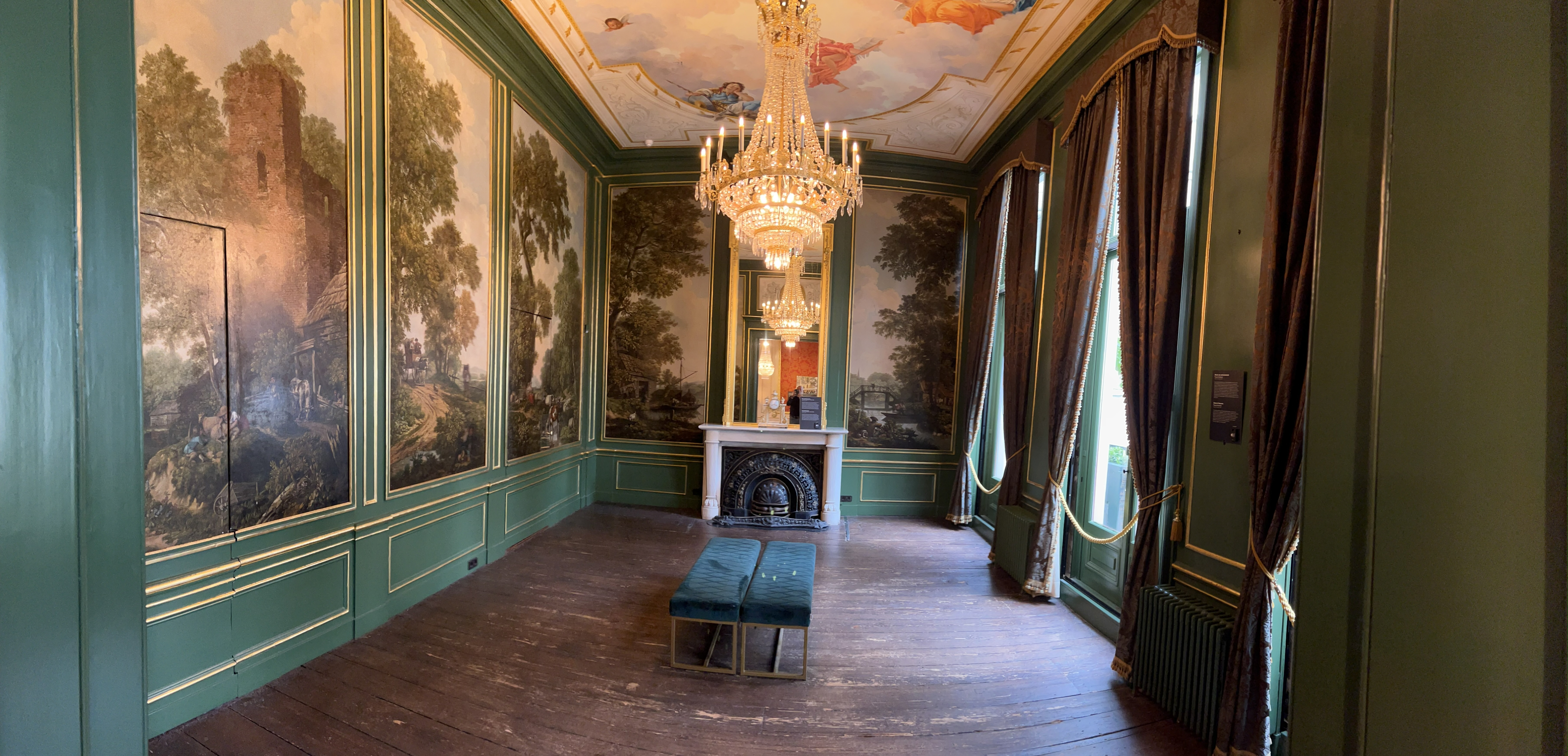 Entree of zaal van Het Grachtenmuseum